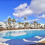 Calypso, Completo Con Vistas Al Mar Y A La Piscina En *