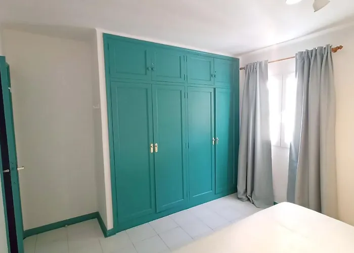 Calypso, Completo Con Vistas Al Mar Y A La Piscina En Apartament Costa Teguise