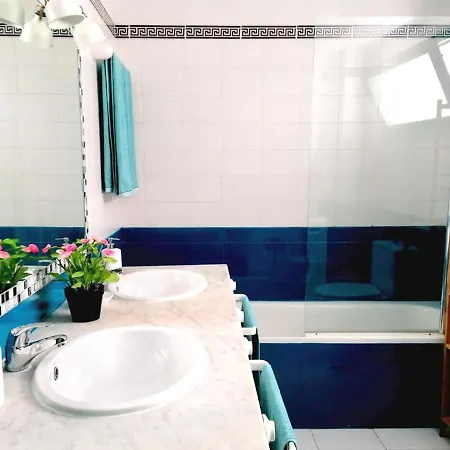 Calypso, Completo Con Vistas Al Mar Y A La Piscina En Costa Teguise