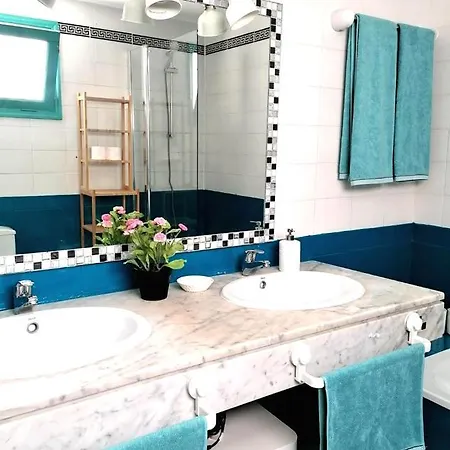 Apartamento Calypso, Completo Con Vistas Al Mar Y A La Piscina En *