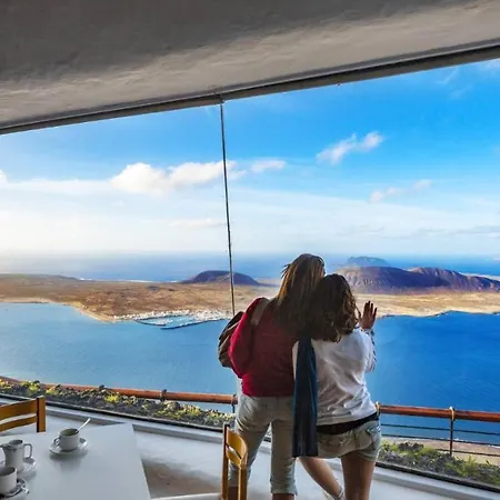 Calypso, Completo Con Vistas Al Mar Y A La Piscina En *