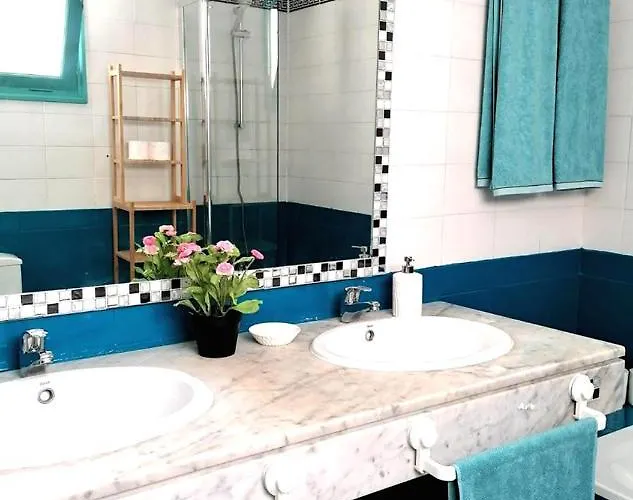 Apartman Calypso, Completo Con Vistas Al Mar Y A La Piscina En *