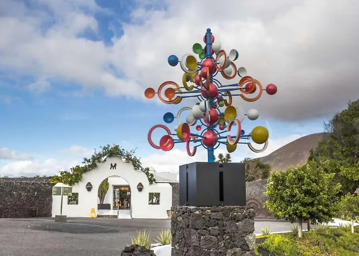 Calypso, Completo Con Vistas Al Mar Y A La Piscina En Costa Teguise